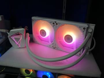 MSIの簡易水冷クーラー「MAG CORELIQUID I」が発売、ラジエーターサイズや色違いで計4モデル
