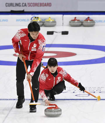 日本、米国破って5勝目　カーリング混合ダブルス