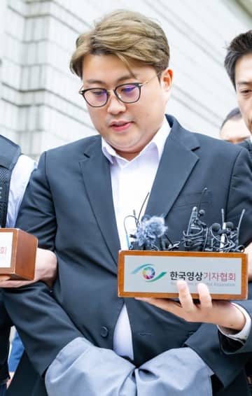 ついに最高裁へ…マネージャーを身代わりにした韓国の“飲酒ひき逃げ”歌手、懲役2年半に不服
