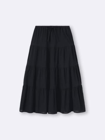 【GU】に見えない♡3,000円以下でGETできる「高見えスカート」
