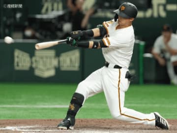 決勝のサヨナラ適時三塁打放つなどマルチHで打率.319と打撃好調！巨人を今季初の4連勝、貯金最多5へと導いた俊足好打者とは！？