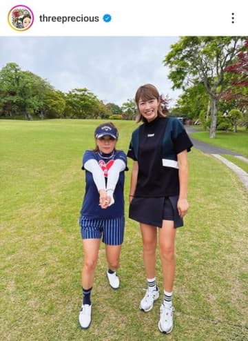 ツアー7勝・佐伯三貴が「バレーボール始めます」　元バレー日本代表の狩野舞子とポーズをとるも手元が……