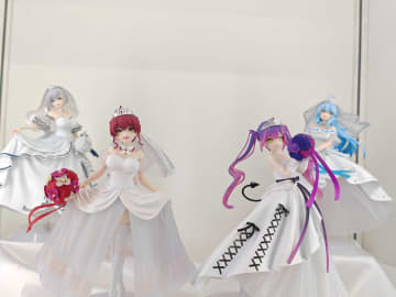 「一番くじ ホロライブ ～Wedding Dress Style～」のフィギュアがイベント会場にて先行展示！マリンさん、トワさん、ラミィさん、ノエルさんのフィギュアが初お披露目