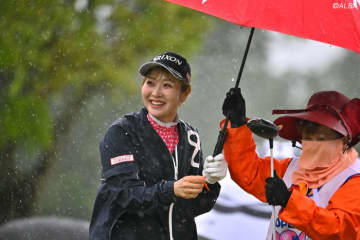 ＜速報＞国内女子は悪天候のため一時中断　都玲華、仲村果乃が首位