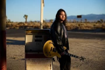 ウルフギャング・ヴァン・ヘイレン率いるMammothが新曲を発表 ロバート・ロドリゲス監督MVにスラッシュ登場