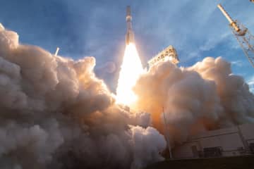 世界各国のロケット、18時間で6機打ち上がる–記録を更新