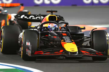 【F1】レッドブルがマックス車に“新フロア”導入と蘭紙「マシンはよりコントロールしやすくなるはずだ」 角田は現行パーツを使用