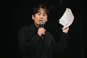 大阪コミコンで中丸雄一がＭＣ、久々のステージに緊張気味