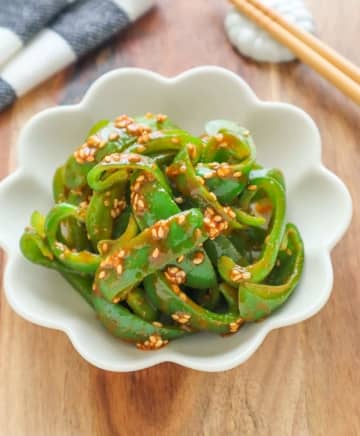 ごま油の香りが食欲そそる♪レンジで簡単「ピーマンナムル」