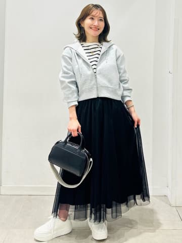 その合わせ方、もう時代遅れかも！【GU】40・50代の垢抜け♡「白スニーカーコーデ」