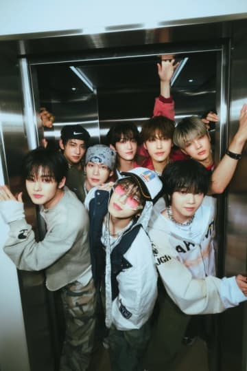 YOUNITE、7th EP「YOUNI-T」でカムバック“素敵な曲をくれたAB6IX イ・デフィ先輩に感謝”