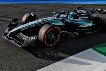 メルセデスF1、アメリカの金融サービス企業『ナスダック』と複数年のパートナーシップを締結