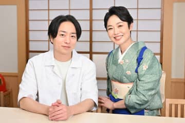 櫻井翔が『おしゃべり小料理ゆみこ』に来店　女将姿の有働由美子に「装いが違うので新鮮！」