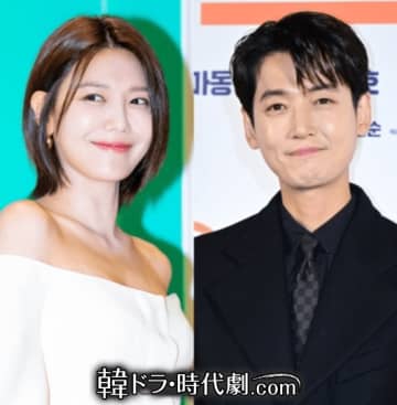 俳優チョン・ギョンホ、薬指に彼女とのペアリング？「私物」の一言で“結婚間近説”浮上