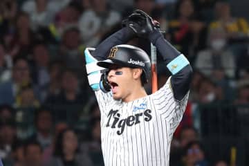 【阪神】佐藤輝明が猛虎打線の口火切る先制打　藤川監督「機能する時はこういう風になる」