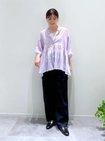 大活躍しそう！【グローバルワーク】ふんわり軽やか♡「ペプラムブラウス」