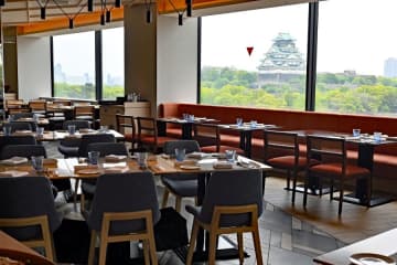 大阪の絶景ホテルで１周年ブッフェ、国産牛ローストビーフなど食べ放題