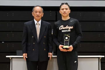 ＜レスリング＞2025年JOCジュニアオリンピックカップ・U20＆U17全日本選手権／個人賞・スタッフ集合