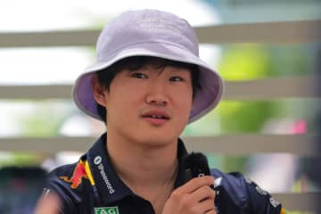 【Ｆ１】角田裕毅の極秘特訓は〝失敗〟  レッドブルマシンの適応進まず「問題を抱えてしまった」