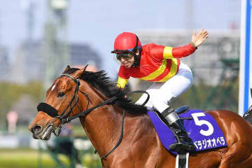 競馬ファン仰天の珍CM「？？？」「初めて見た」　まさかの現役G1馬出演で「ジワジワくる」の声