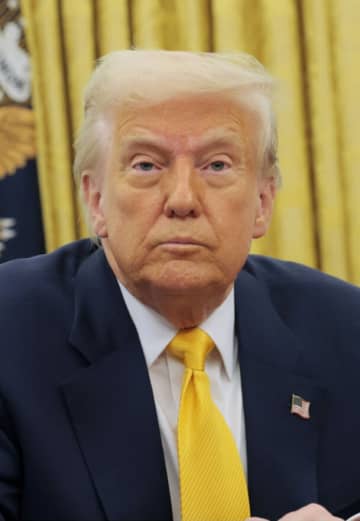 米、公共放送の資金停止　トランプ氏「偏向」と敵視