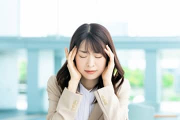 「3時間以上、仕事がない日も…」暇すぎてつらい職場　しかもPC・スマホ禁止、ただ座って天井を見ているだけ…