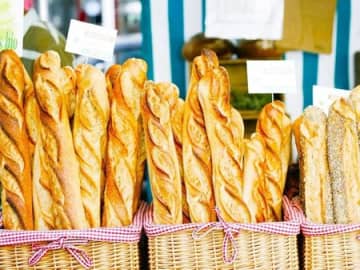 「フランスパン」と「バゲット」の違い、正しく言えたら天才！