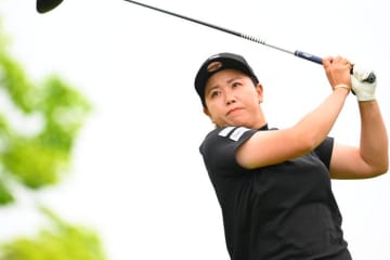 順延の第1Rが終了　山城奈々ら3人が首位、1差4位にルーキー・都玲華ら