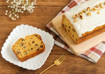 材料をどんどん混ぜて焼くだけ！ホットケーキミックスで簡単！しっとりキャロットケーキのレシピ