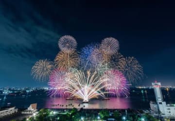 【名港水上芸術花火】怒濤の1万3000発！ 名古屋港名物の花火大会が2年ぶり開催へ