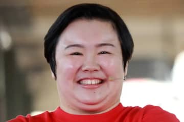 やす子、結婚式参列を報告するも…　まさかの格好に「その服で出席したの」と驚きの声