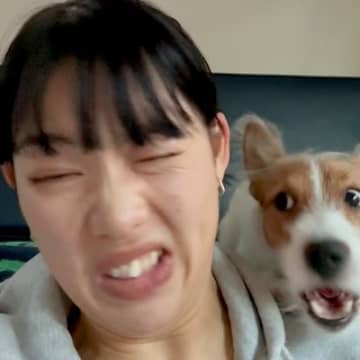 『ワンッ！！』犬の前で"犬語"を練習した結果→物凄い剣幕で…『まさかのリアクション』が57万再生「口論してて草」「可愛すぎて５周見たｗ」