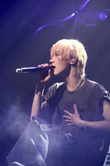 NCT テン、日本初ソロツアー開幕！大阪公演が盛況裏に終了…新曲ステージを披露