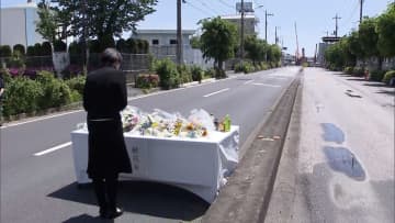 【続報】司法解剖で発見遺体は「成人男性」と判明　損傷激しく死因は判明せず　現場付近には献花台が設置　埼玉・八潮市道路陥没事故