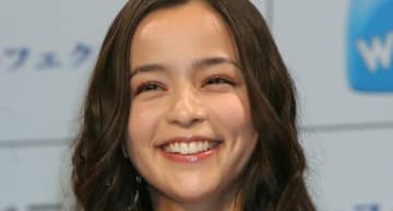 39歳になった日本代表OBの美人モデル妻 「なんですかその変わらぬ可愛さ」「今日も宇宙一かわいい」と話題
