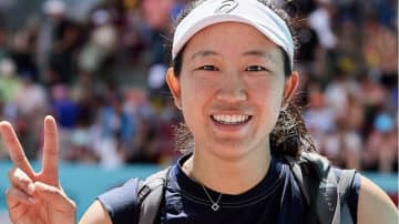 マドリードOPで快進撃の内島萌夏　笑顔はじけるピースサインに反響