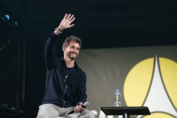 エドワード・ファーロング＆ヒュー・ダンシー＆サン・カン「大阪コミコン」ステージで豪華トーク