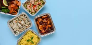 飛行機内で『絶対に避けたい』５つの食品…NGな理由とおすすめの機内食とは？