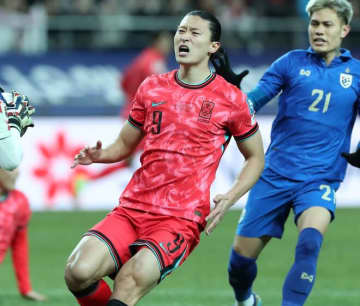 「雰囲気がガラリと変わった」22年Ｗ杯でブレイクした韓国代表のイケメンFWが“行方不明”からの大胆イメチェンで母国驚き！「さすが漫画の中の男」