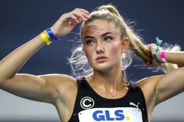 「衝撃の一枚だ！」絶世の美貌を誇るドイツ陸上女子が魅せた“真っ赤なボディコン”姿にファン騒然！「色気が爆発」「宇宙一美しい生命体」