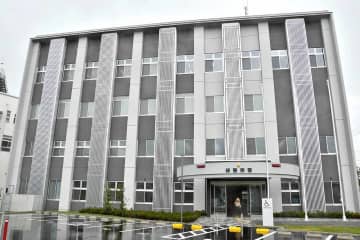 「免許を取得したことがない」　無免許で事故、逃走した容疑者を逮捕