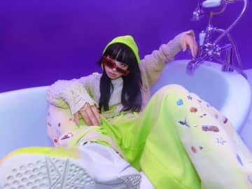 紫 今、新曲「ウワサのあの子」MVに平松想乃＆渡辺色がW主演