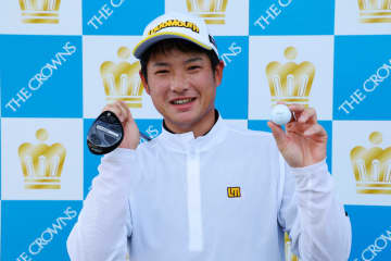 小西たかのり、浅地洋佑、岡田晃平が首位並走 1打差4位に宮里優作ら4人