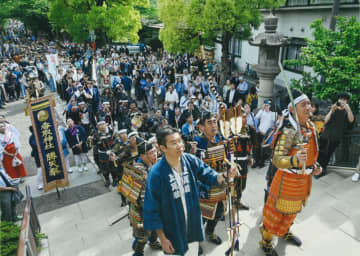 勇壮な武者行列が練り歩く！江東区の亀戸香取神社で「勝矢祭」が5月5日に開催
