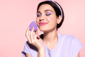 「モテたい欲が漏れちゃってるオバサン！」と周囲に思われる残念コスメとは