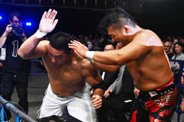 【新日本】鷹木信悟が海野翔太に雪辱　内藤哲也らの退団に「俺はチャンスだと思ってる」
