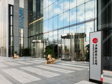 上海証取メインボード上場企業、24年は純利益小幅増