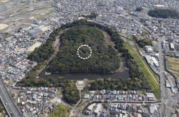 応神天皇陵の前方部に巨大石室　90年前発見、旧宮内省が調査