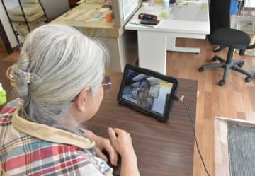 高齢者を遠隔見守り　茨城・日立のNPO　ネット端末、画面で会話
