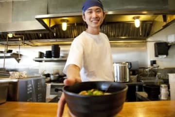 ラーメンに「G」混入で、客が激怒「金銭的補償を」　店は謝罪と食事券提供するも「心を逆なでされた」